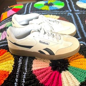 Reebok lifestyle sneakers size 9